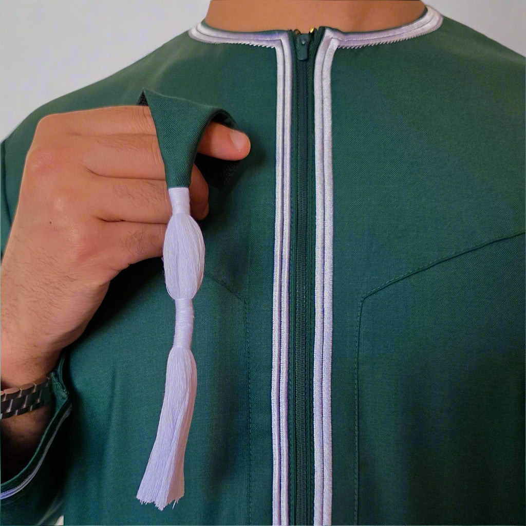 Men’s Omani Thobe with Removable Tassel & Zip