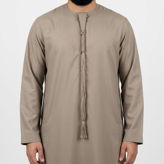 Men’s Emirati Thobe with Removable Tassel & Zip